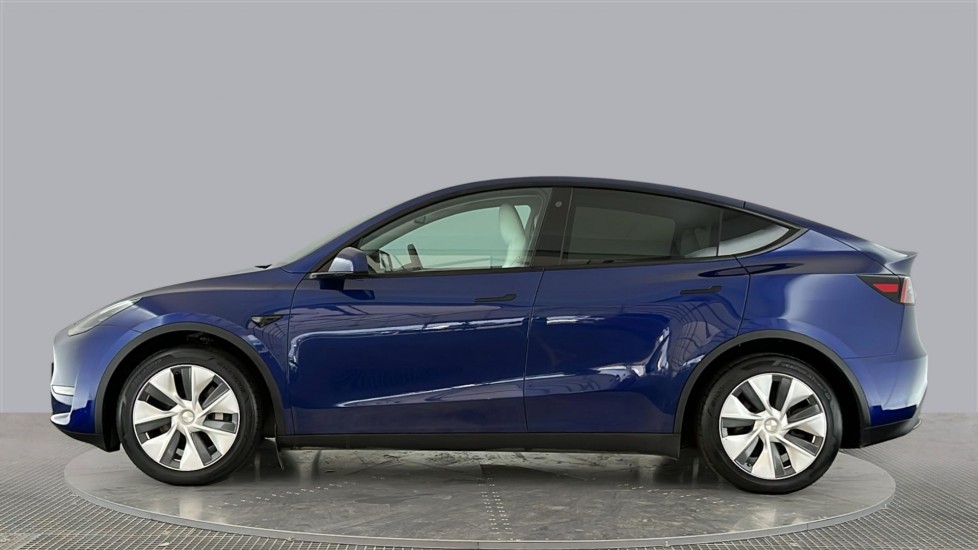 TESLA MODEL Y Image 2