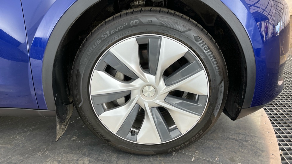 TESLA MODEL Y HATCHBACK Long Range AWD 5dr Auto