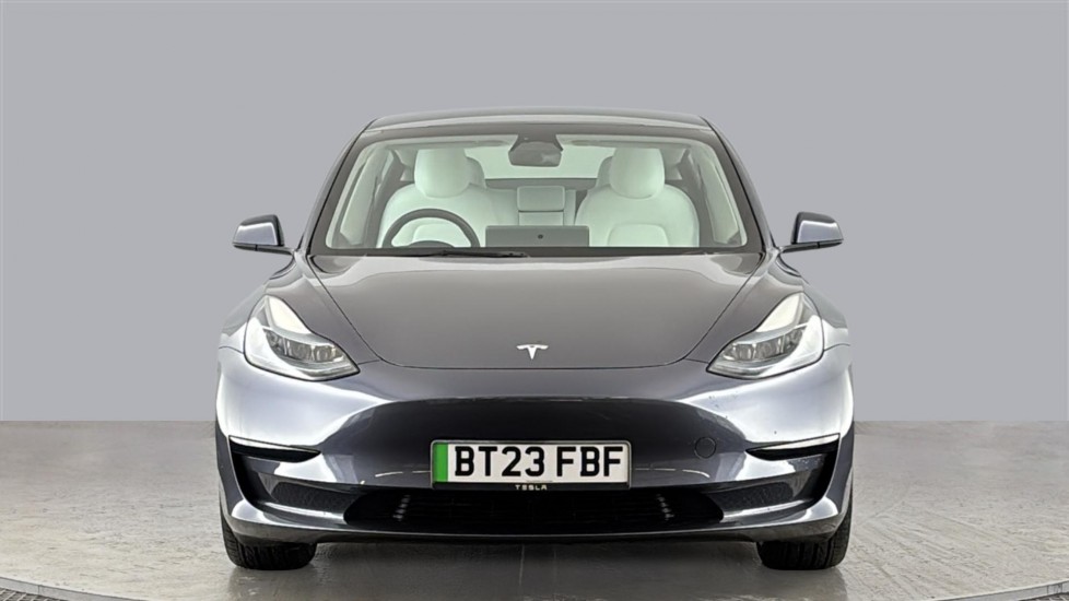TESLA MODEL 3 Image 8