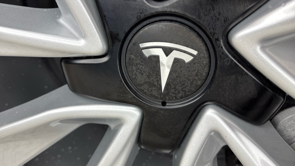 TESLA MODEL 3 SALOON RWD 4dr Auto