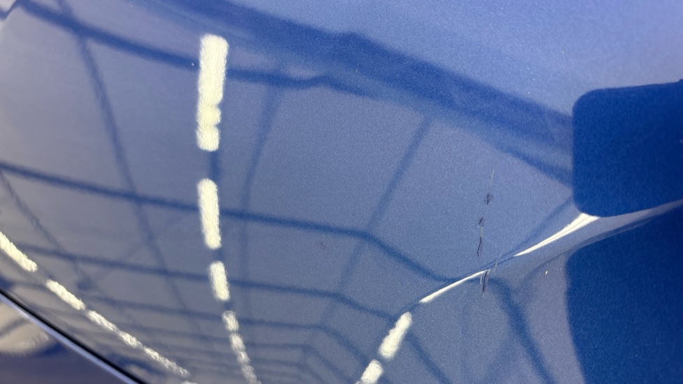 BMW I4 scratches and chips