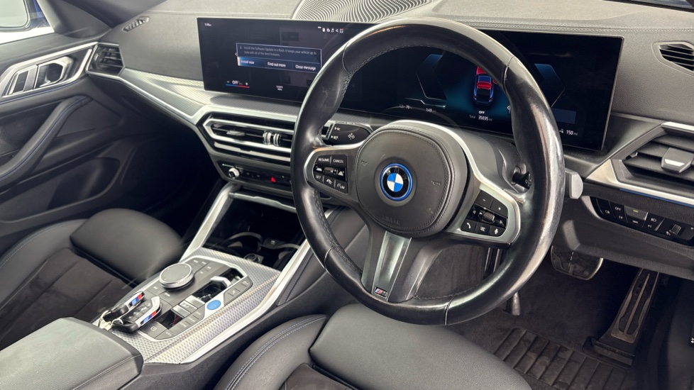BMW I4 Image 9