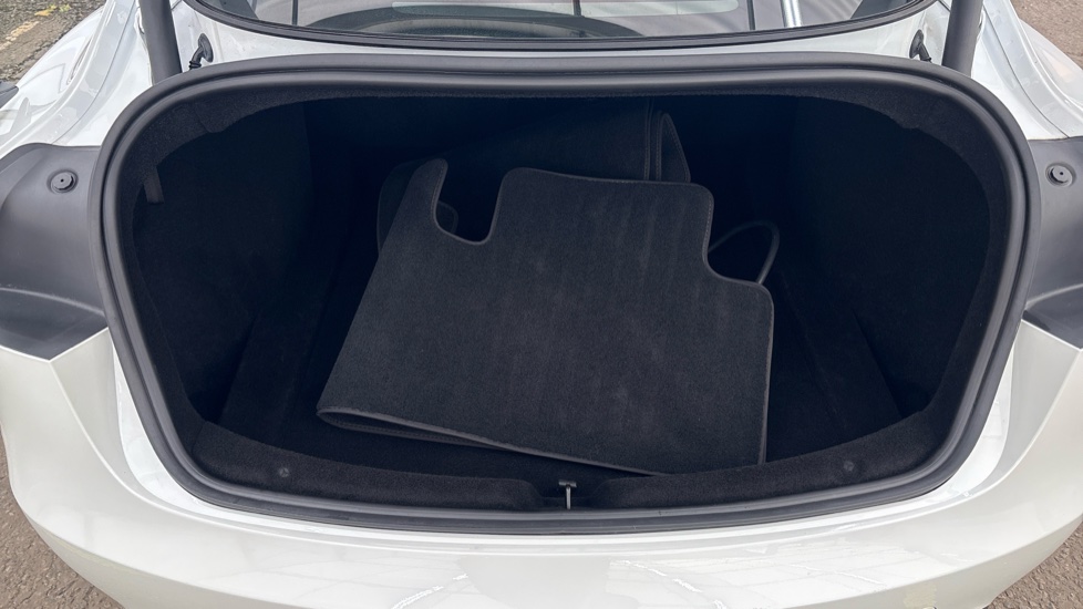 TESLA MODEL 3 SALOON RWD 4dr Auto
