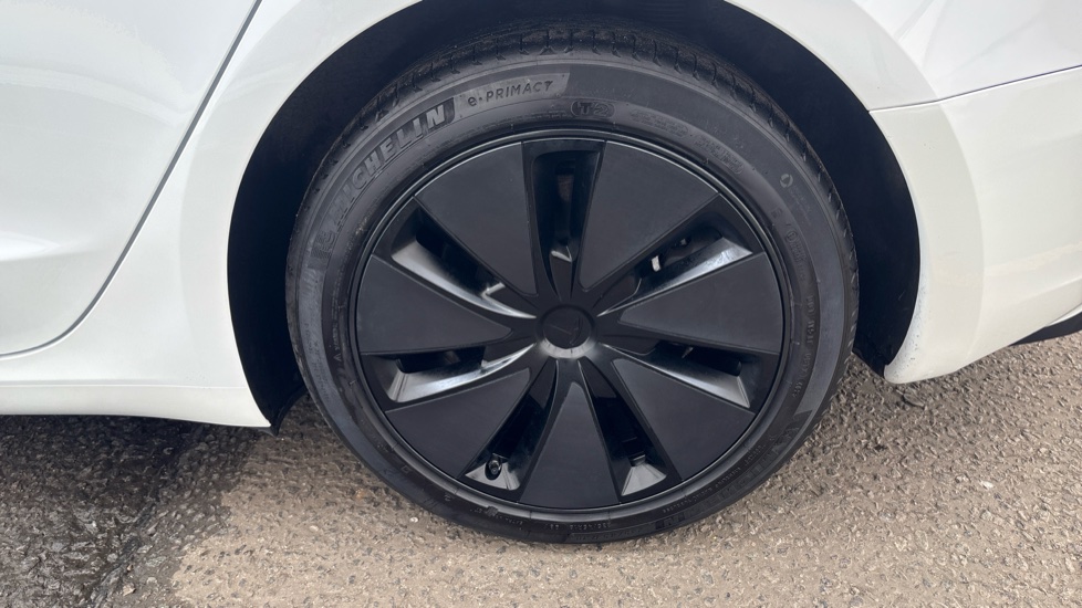 TESLA MODEL 3 SALOON RWD 4dr Auto