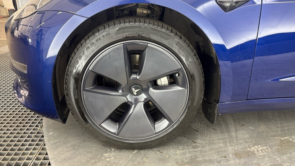 TESLA MODEL 3 SALOON Long Range AWD 4dr Auto (2023)