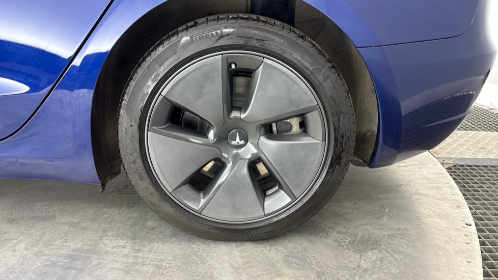 TESLA MODEL 3 SALOON Long Range AWD 4dr Auto (2023)