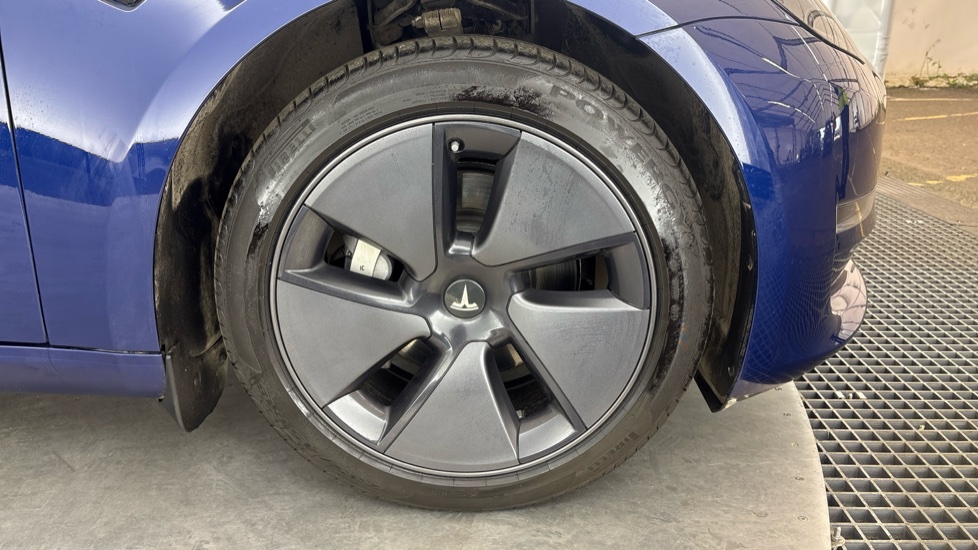 TESLA MODEL 3 SALOON Long Range AWD 4dr Auto (2023)
