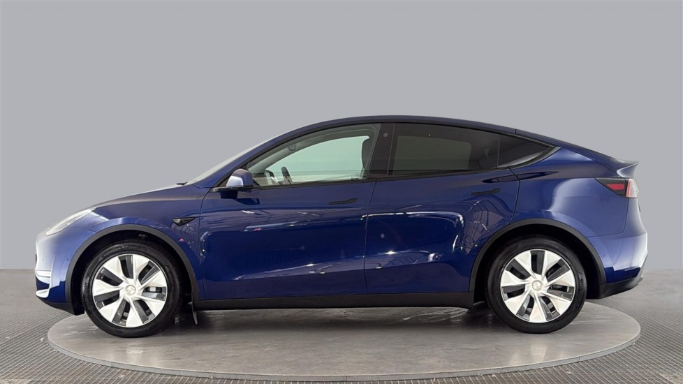 TESLA MODEL Y Image 2
