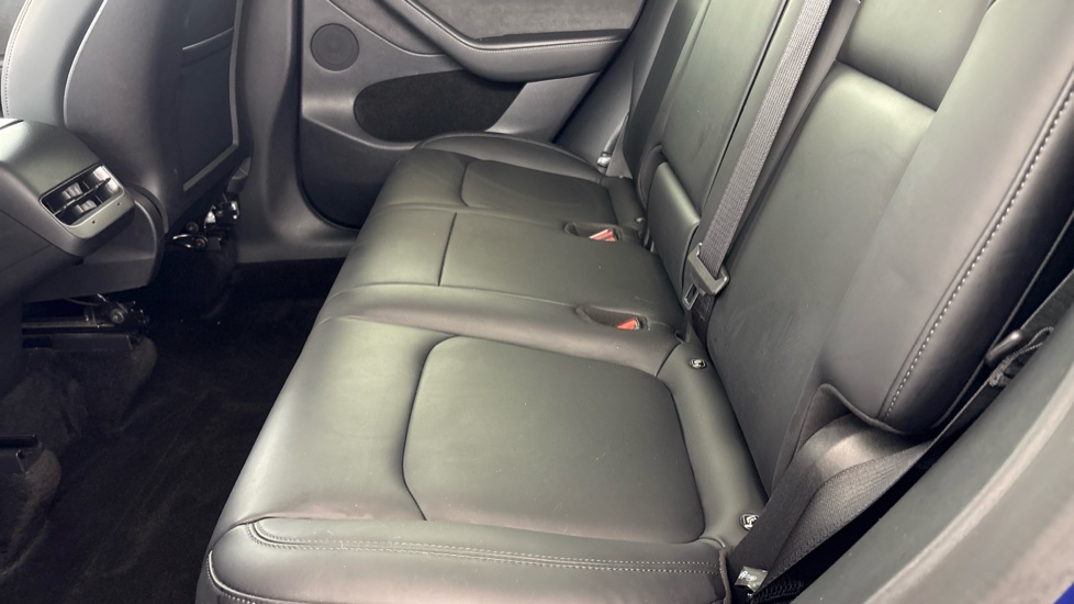 TESLA MODEL Y HATCHBACK Long Range AWD 5dr Auto
