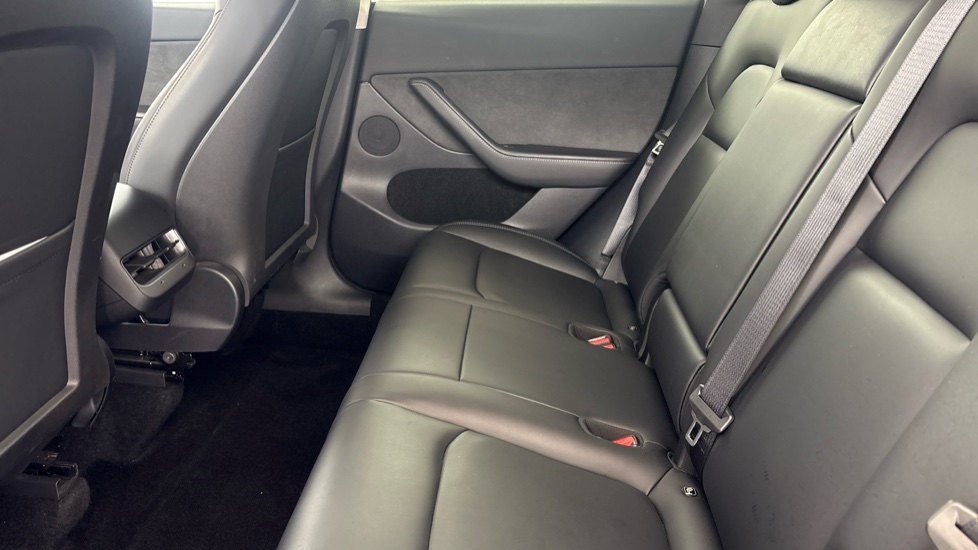 TESLA MODEL Y HATCHBACK Long Range AWD 5dr Auto