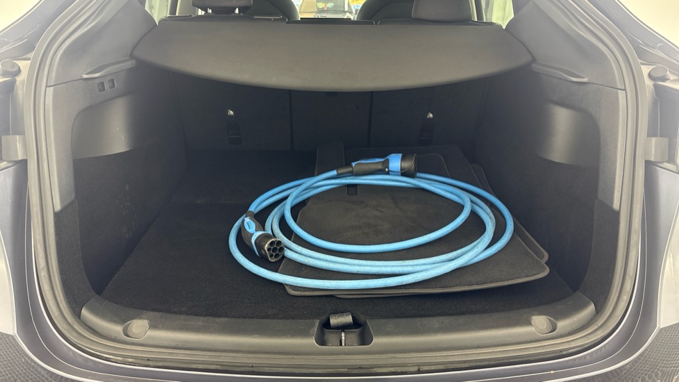 TESLA MODEL Y HATCHBACK Long Range AWD 5dr Auto