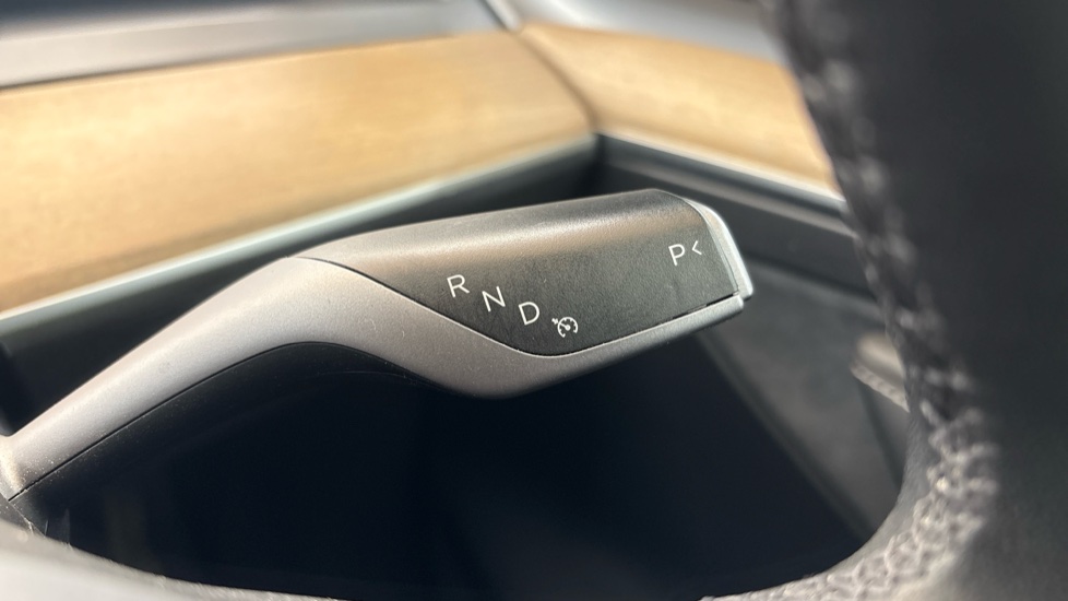 TESLA MODEL Y HATCHBACK Long Range AWD 5dr Auto