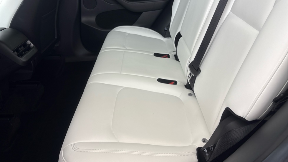 TESLA MODEL Y HATCHBACK Long Range AWD 5dr Auto