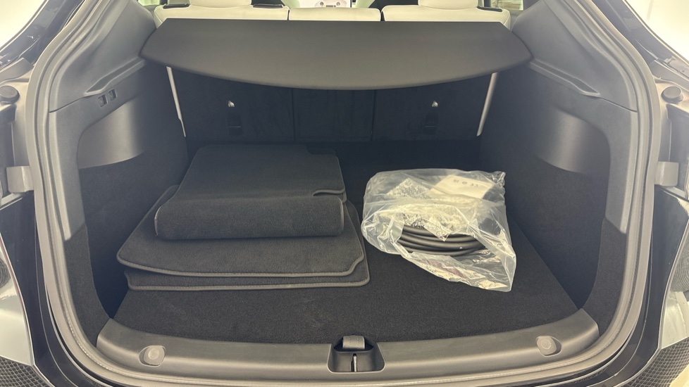TESLA MODEL Y HATCHBACK Long Range AWD 5dr Auto