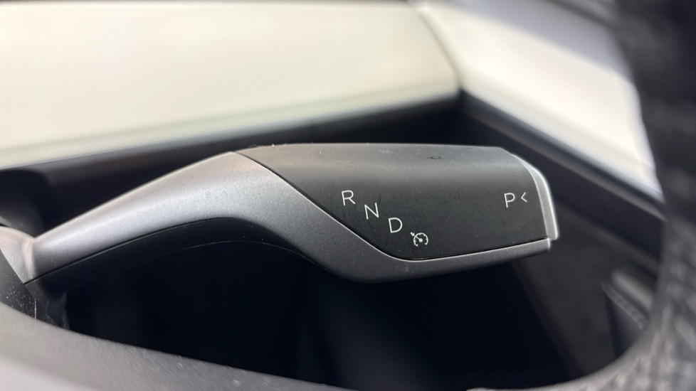 TESLA MODEL Y HATCHBACK Long Range AWD 5dr Auto
