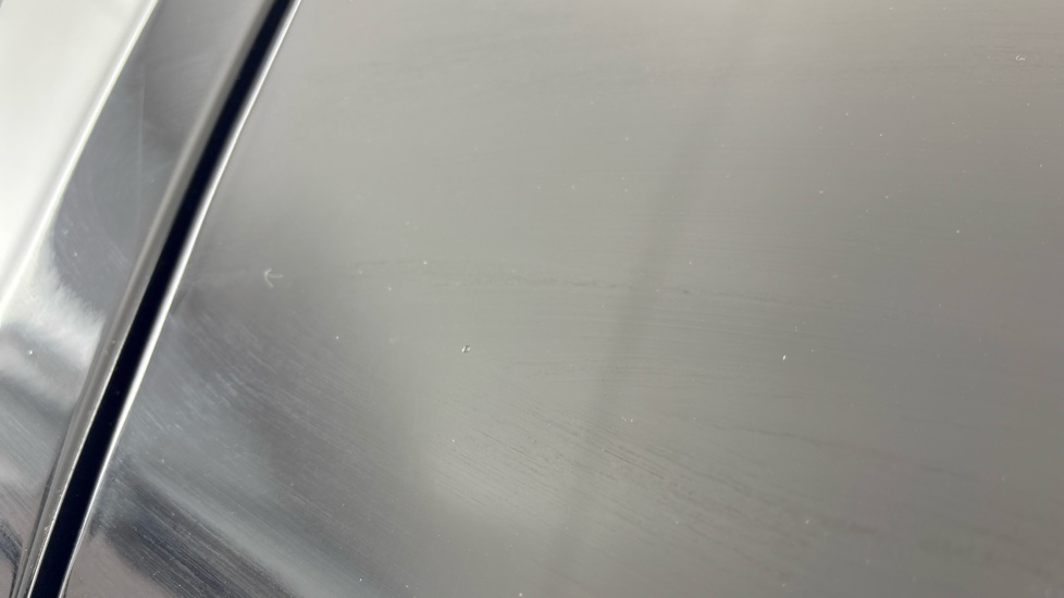 TESLA MODEL Y HATCHBACK RWD 5dr Auto