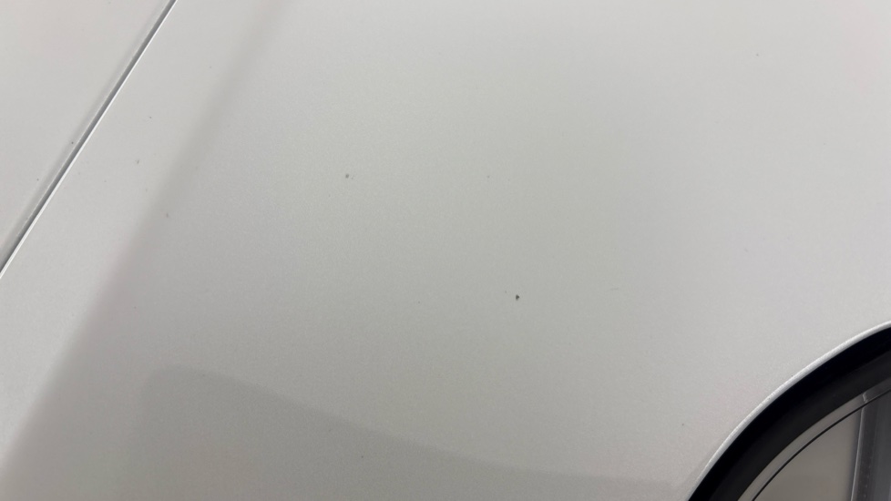 TESLA MODEL Y HATCHBACK RWD 5dr Auto