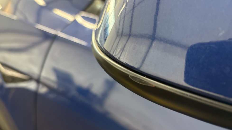 TESLA MODEL Y HATCHBACK RWD 5dr Auto