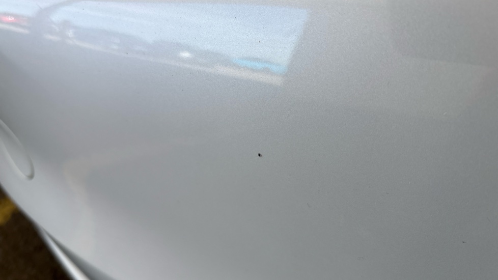 TESLA MODEL Y chips