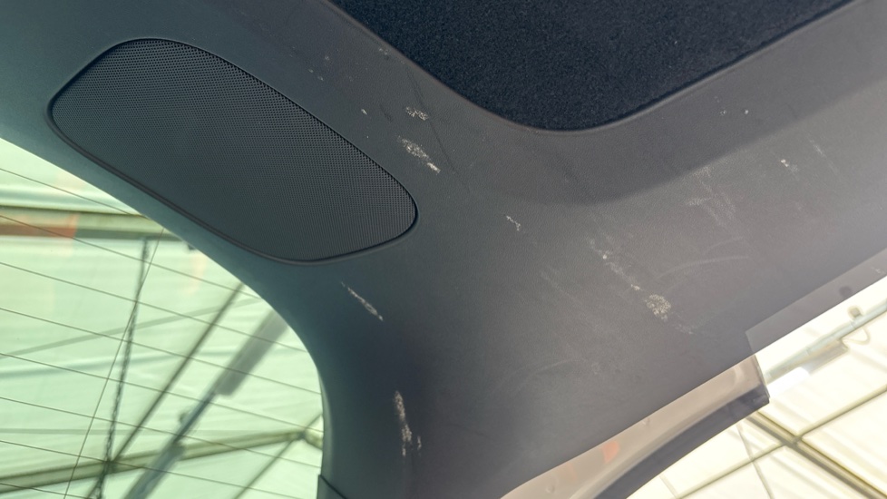 TESLA MODEL Y scuff