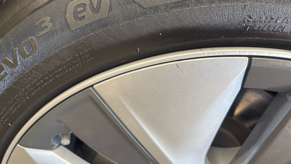 TESLA MODEL Y scratches