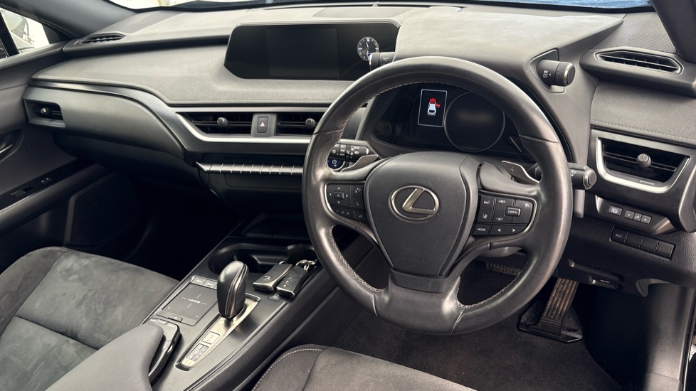 LEXUS UX Image 9