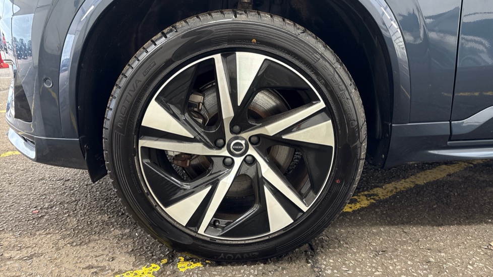 VOLVO XC90 ESTATE 2.0 T8 [455] RC PHEV Plus Dark 5dr AWD Geartronic
