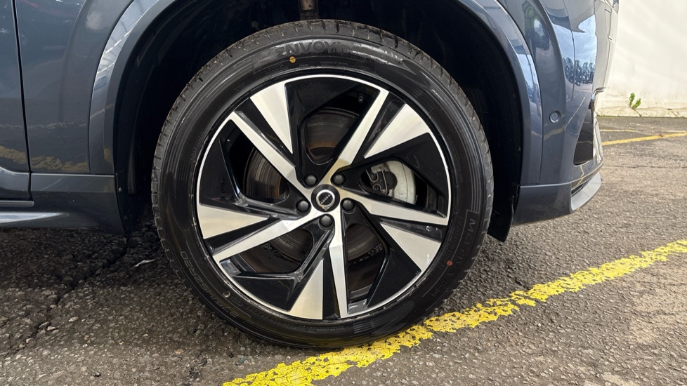 VOLVO XC90 ESTATE 2.0 T8 [455] RC PHEV Plus Dark 5dr AWD Geartronic
