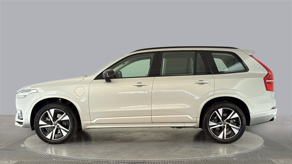 VOLVO XC90 Image 2