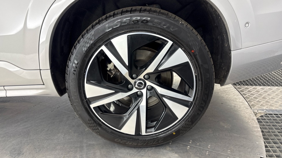 VOLVO XC90 ESTATE 2.0 T8 [455] RC PHEV Plus Dark 5dr AWD Geartronic
