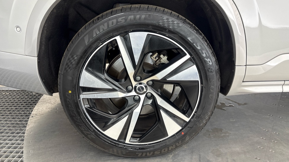VOLVO XC90 ESTATE 2.0 T8 [455] RC PHEV Plus Dark 5dr AWD Geartronic