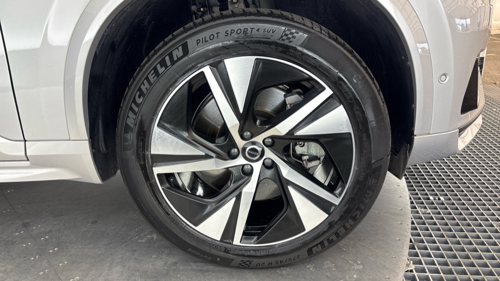 VOLVO XC90 ESTATE 2.0 T8 [455] RC PHEV Plus Dark 5dr AWD Geartronic