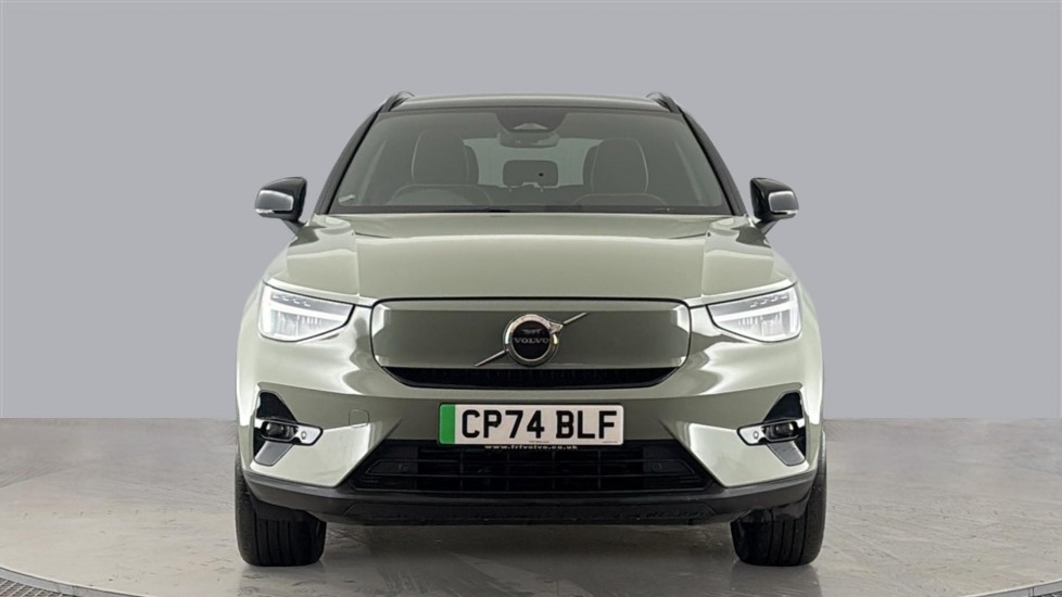VOLVO EX40 Image 8