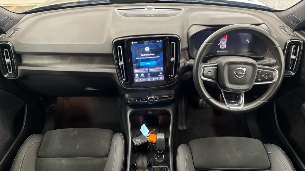 VOLVO C40 Image 11