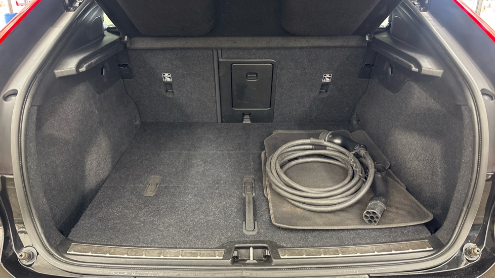 VOLVO C40 Image 15