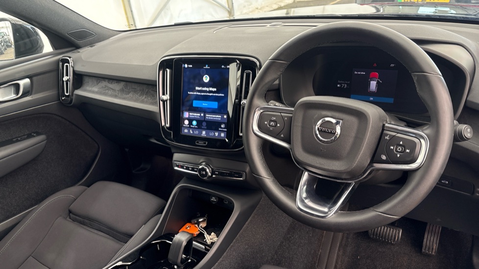 VOLVO XC40 Image 9