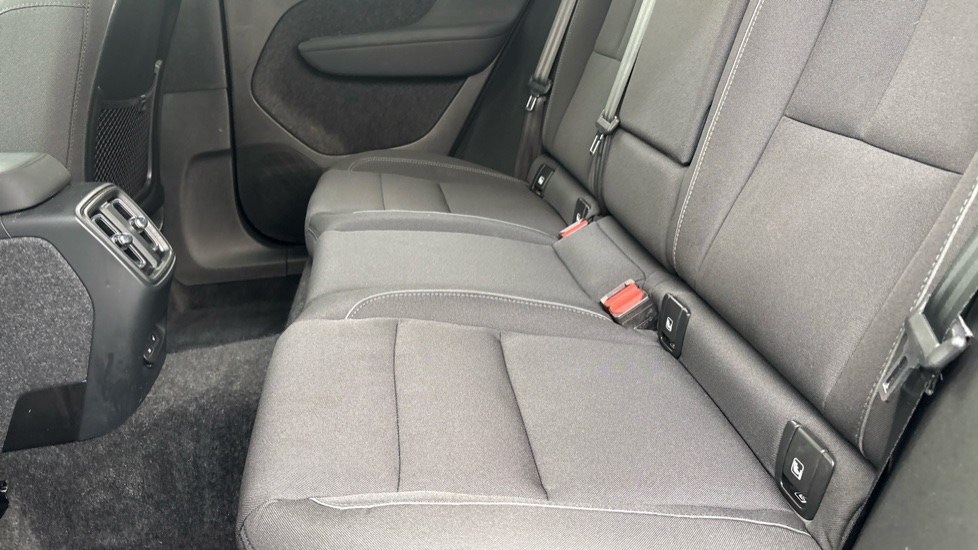 VOLVO XC40 Image 14