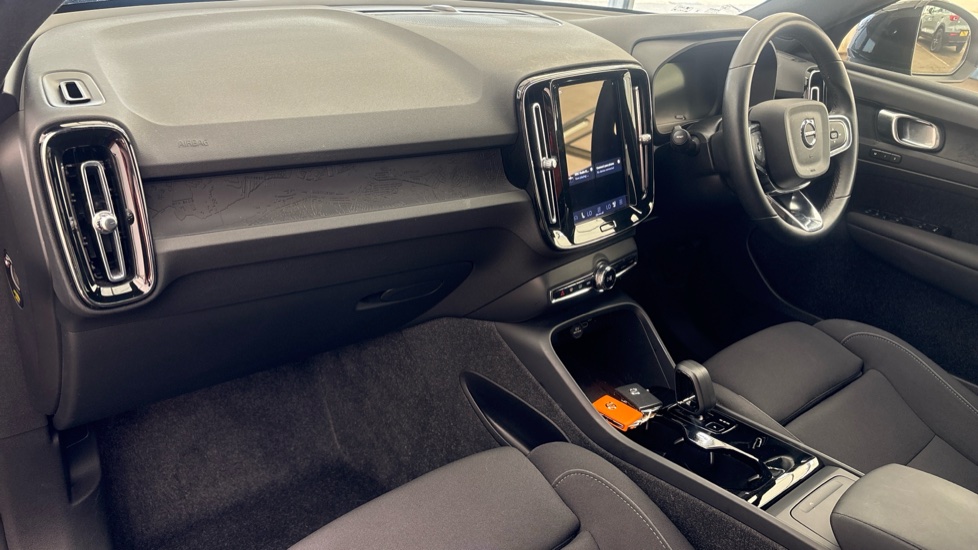 VOLVO XC40 Image 10