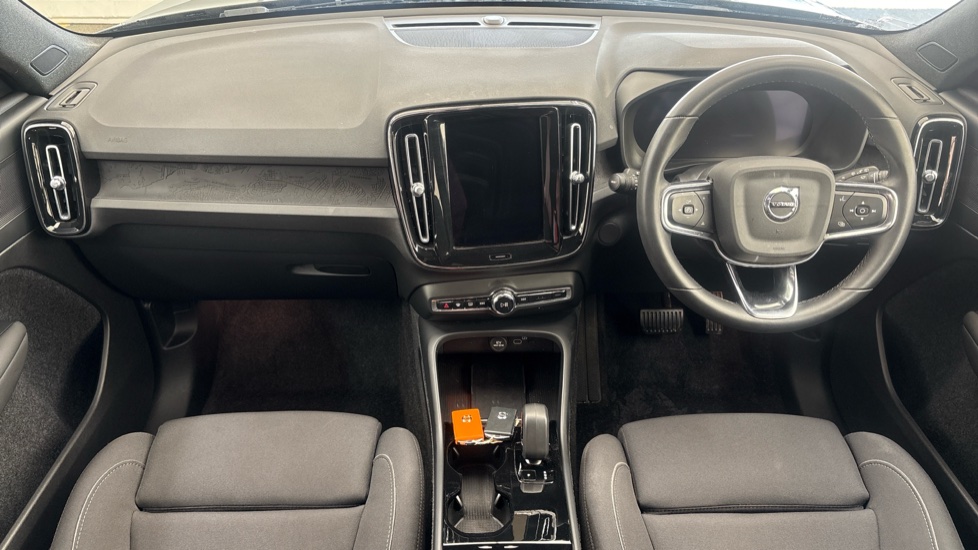 VOLVO XC40 Image 11
