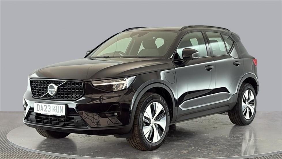 Used VOLVO XC40