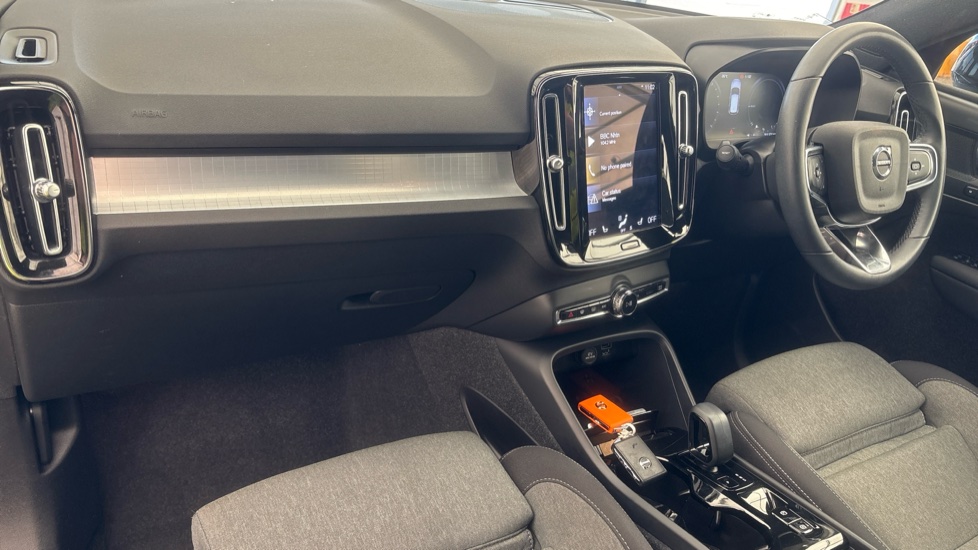 VOLVO XC40 Image 10