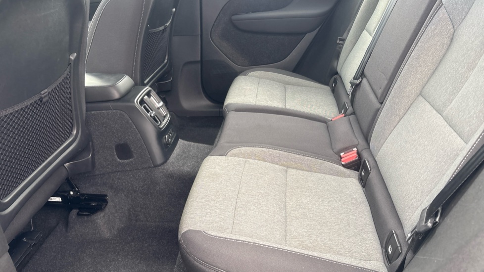 VOLVO XC40 Image 14