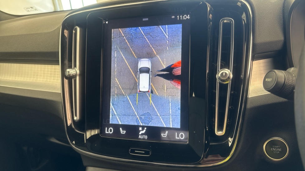 VOLVO XC40 reverse camera