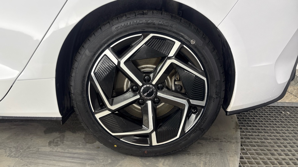 BYD SEAL SALOON 230kW Design 83kWh 4dr Auto