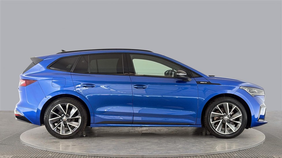 SKODA ENYAQ Image 6