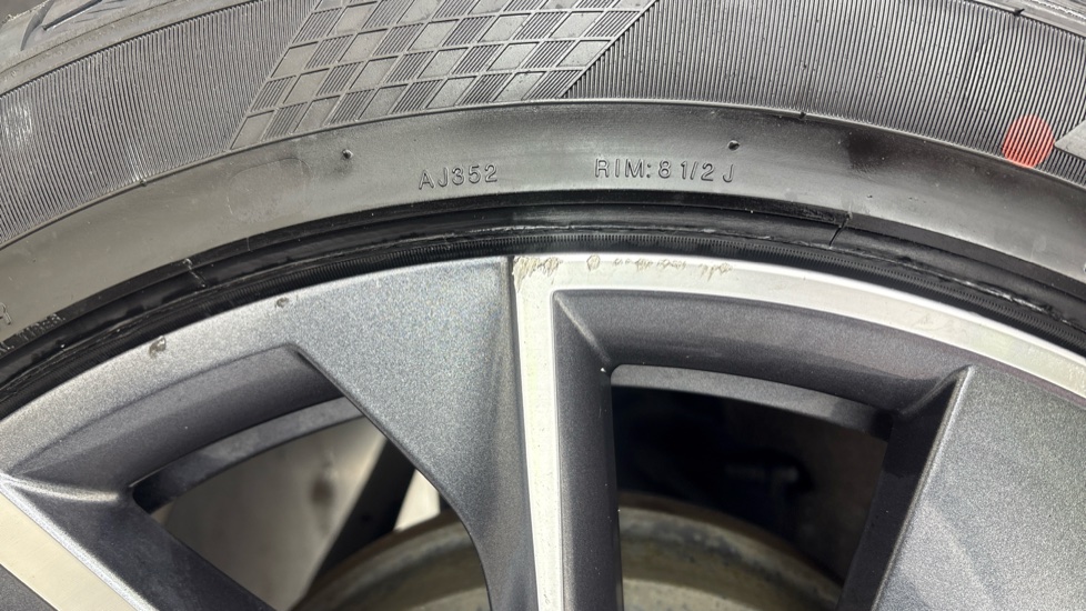 SKODA ENYAQ Scuff