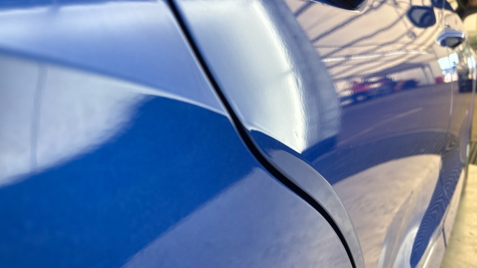 SKODA ENYAQ Dents
