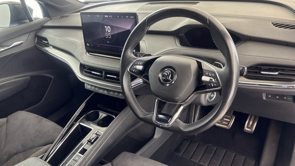 SKODA ENYAQ Image 9