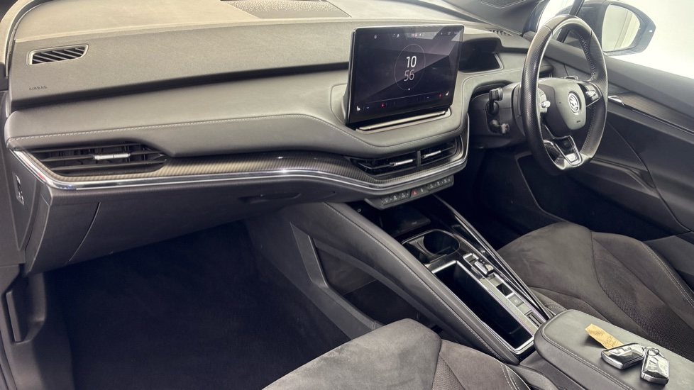 SKODA ENYAQ Image 10