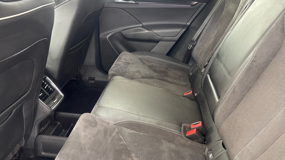 SKODA ENYAQ Image 14